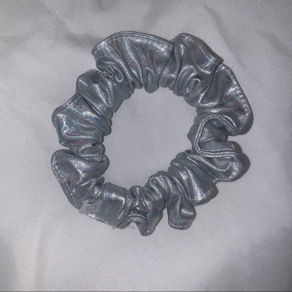 DEW by Kaitlyn Bristowe mini size silver metallic scrunchie